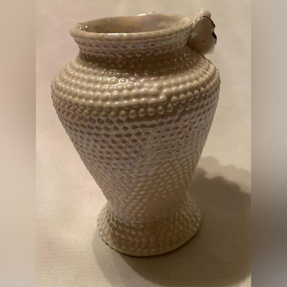 Adorable Vintage Iridescent Bird Hobnail Vase - Picture 3 of 8